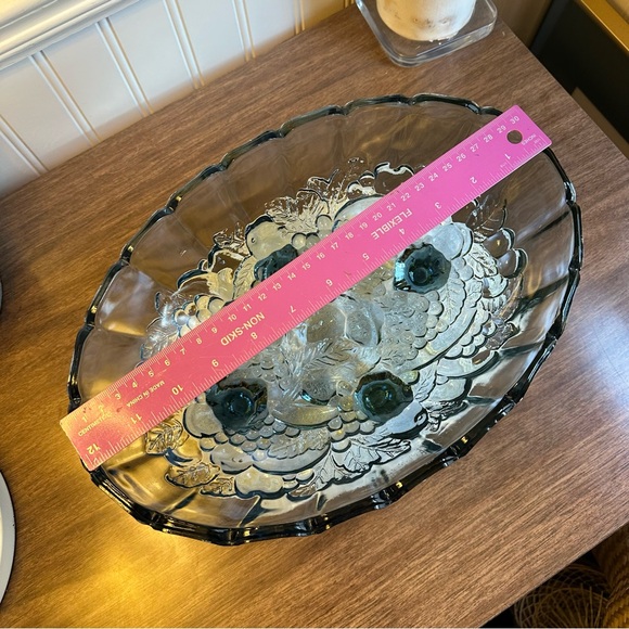 VTG Indiana Glass Pastel Blue Oval 4 Footed Centerpiece Fruit Bowl Harvest Grape - Picture 11 of 13